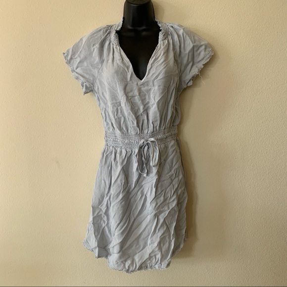 Cloth and Stone Smocked Tie Waist V Neck Dress - Picture 2 of 9